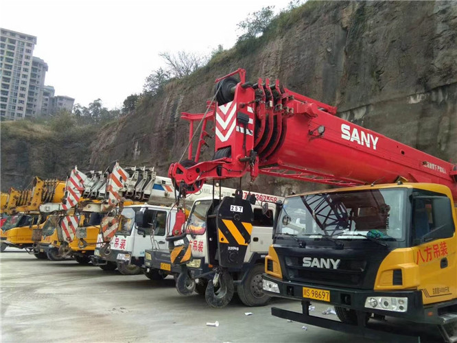 安徽吊车出租按什么计费？台班费、单次费、里程费怎么算？